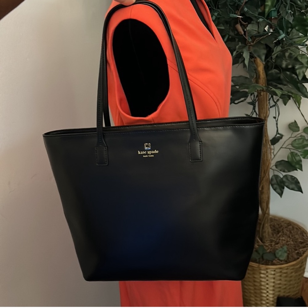 Kate Spade ♠️ Sawyer Street Leather Tote in Black Leather with Gold-tone Logo